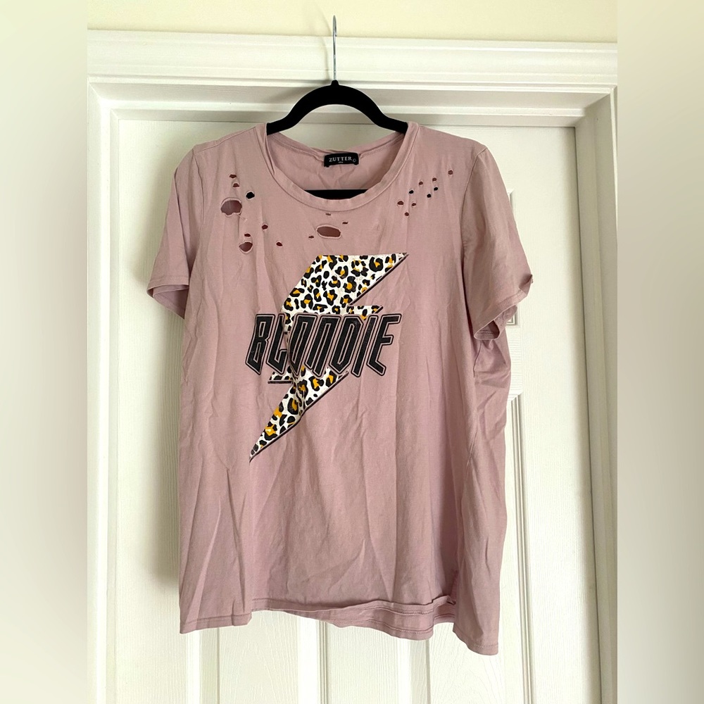 Women's Blondie distressed band tee. Size Large. Mauve with leopard print detail